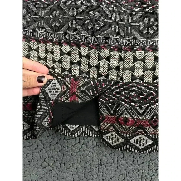 J Jill Lined Skirt MEDIUM Women's Tribal Aztec Pencil Fitted Short Straight - Picture 7 of 11